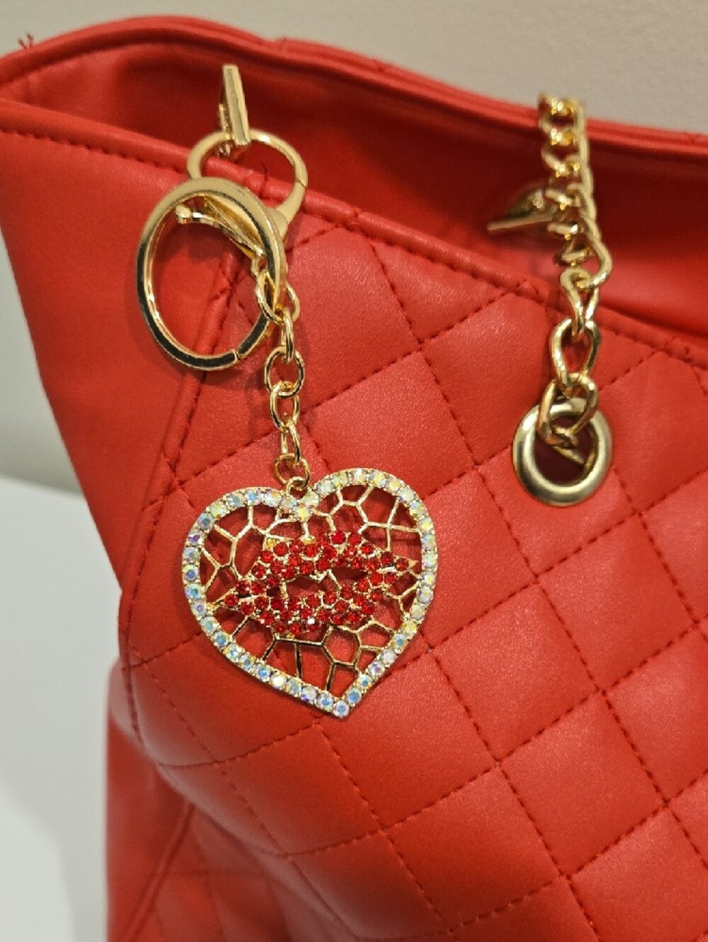 Badgley Miscka Red Quilted Tote Bag with Gold Chain Handles And Heart Key Chain - Picture 3 of 16